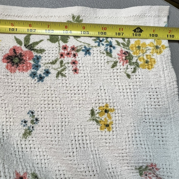 Vtg Waffle Weave Blanket Ditzy Floral 110"x76" cottagecore farmhouse boho chic - Picture 6 of 8